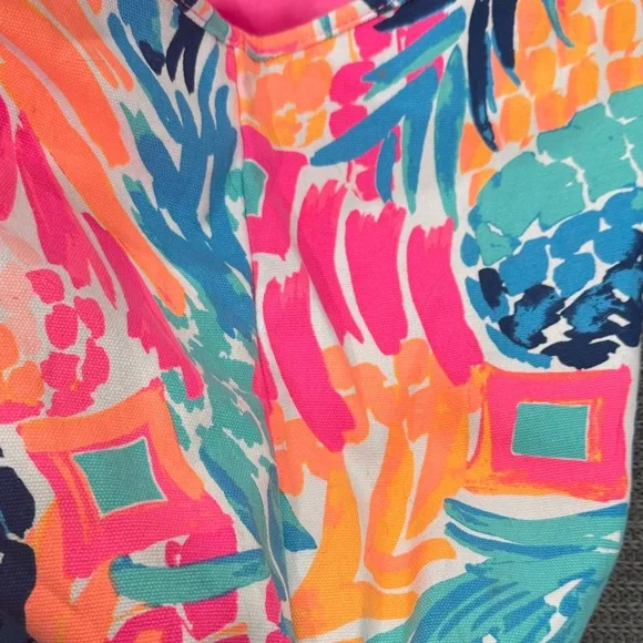 Lilly Pulitzer Pink and Blue Tropical Tote - Picture 7 of 8